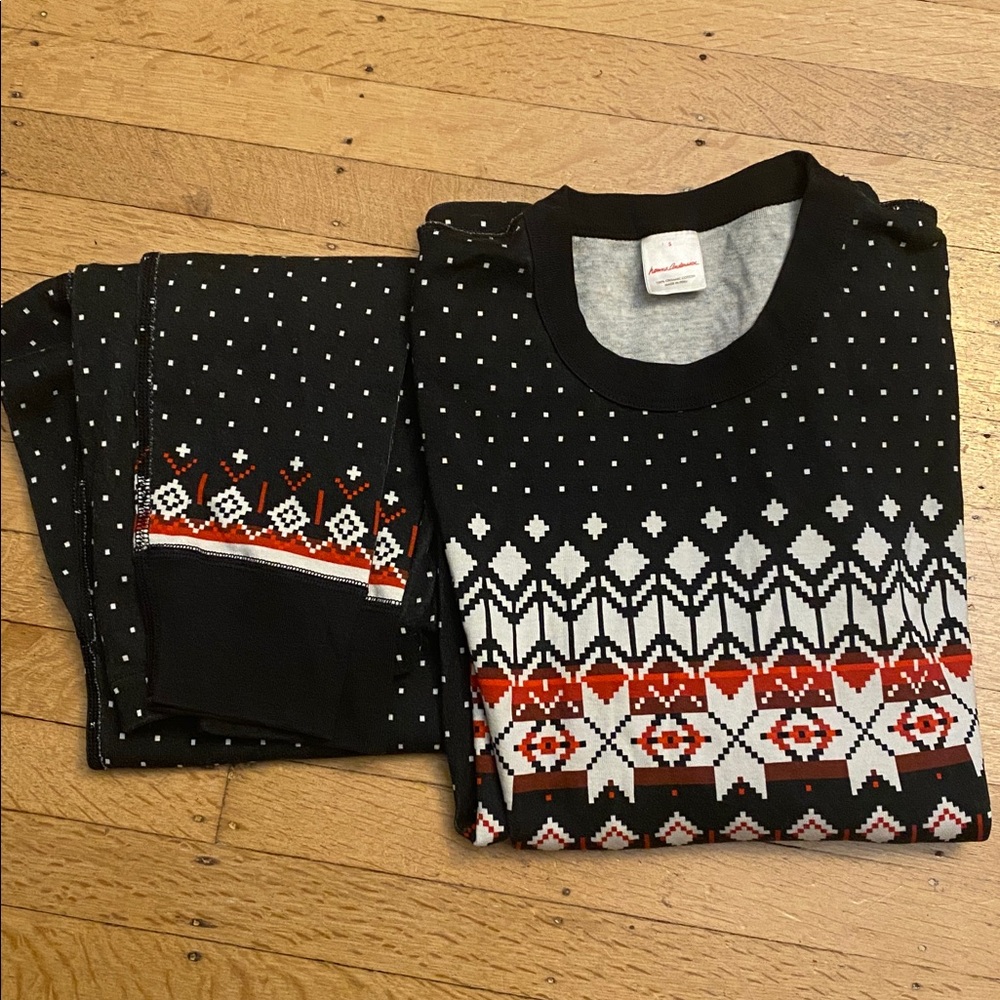 Hanna Andersson Black and Red Pajama Set